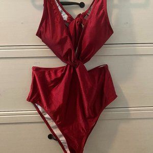CUPSHE Maroon Twist Back Tie One Piece Swimsuit